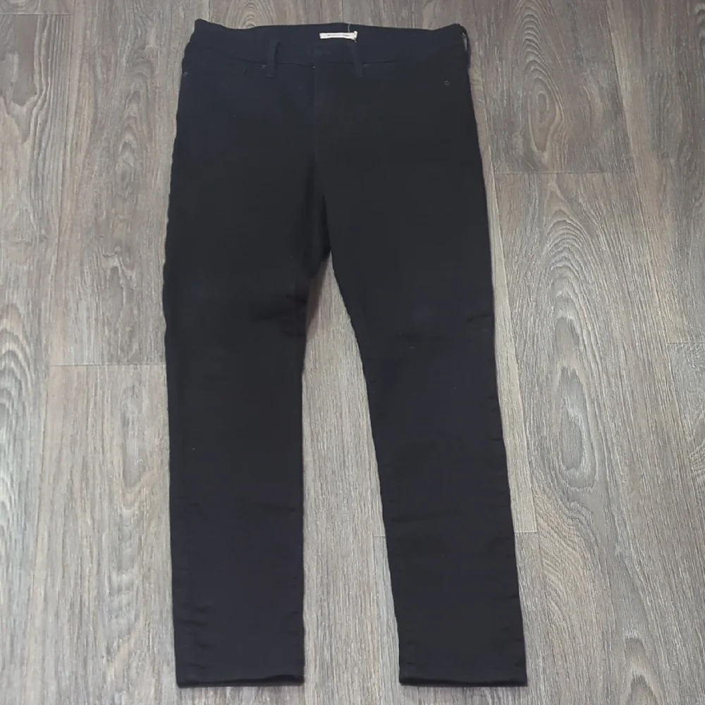 Women 311 Shaping Skinny Black Jeans - Picture 1 of 7